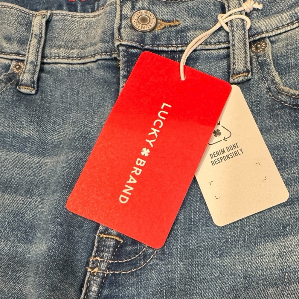 LUCKY BRAND Sweet Mid Rise Crop Jean Denim Advanced Stretch Light Wash NWT 12/31 - Picture 10 of 16